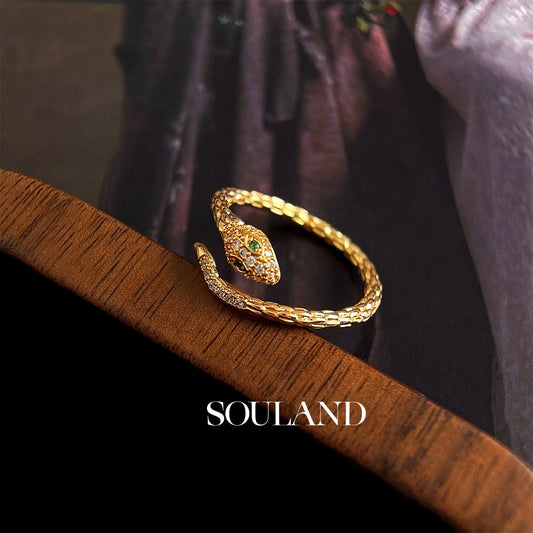 Emerald Gaze Serpent Ring